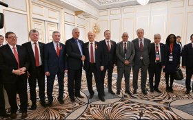 Геннадий Зюганов провел рабочую встречу с Президентом Кубы Мигелем Диас-Канелем Бермудесом 