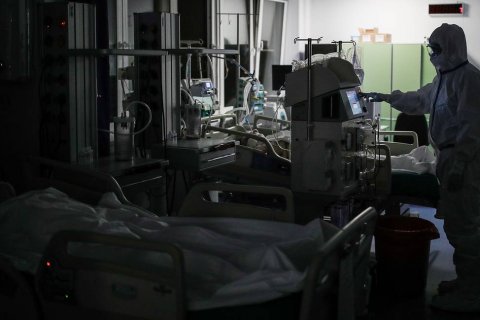 В России зафиксирован новый рекорд суточной смертности от коронавируса