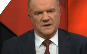 Геннадий Зюганов призвал развивать промышленный потенциал и увеличить финансирование медицины