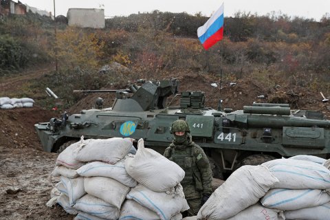 Захарова назвала неприемлемой критику российских миротворцев в Карабахе