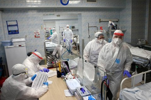 Минздрав предупредил о начале третьей волны коронавируса в России