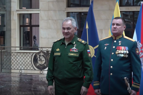 Генерал Мордвичев получил звание Героя России и генеральскую шашку за взятие Авдеевки