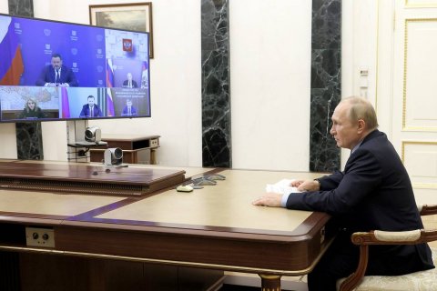 Путин пожелал, чтобы зарплаты опережали рост цен
