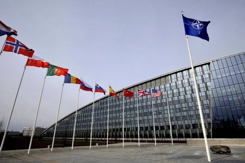 Лидеры стран НАТО согласились ввести беспрецедентные санкции против РФ 