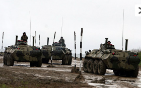 В Белоруссию прибыла техника российских морпехов и артиллеристов с Дальнего Востока