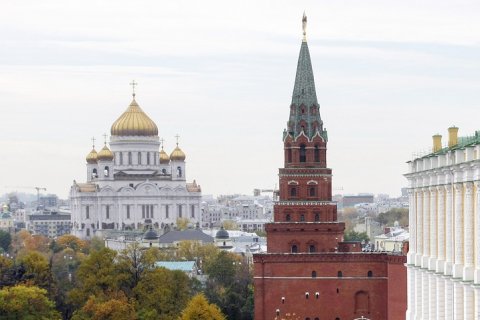 Число желающих эмигрировать из России упало до исторического минимума