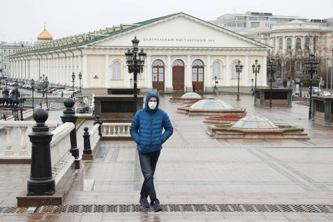 В Москве людям с симптомами ОРВИ с 22 апреля запрещено выходить из дома