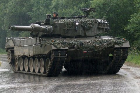 Греция и Испания направят на помощь Украине танки и системы ПВО