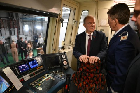 Геннадий Зюганов принял участие в открытии тематического поезда, посвященного Орловской области