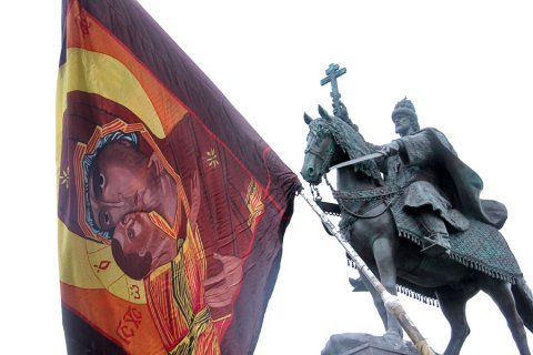 Зюганов поддержал открытие памятника Ивану Грозному