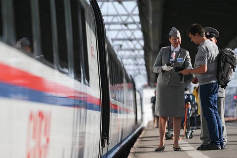 Две трети россиян решили отказаться от отпуска этим летом
