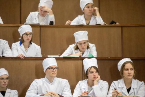 В Думу внесен законопроект о переводе в целевые всех бюджетных мест в медвузах