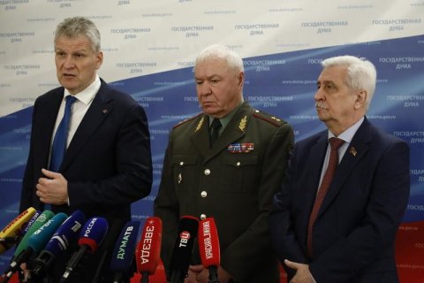 А.В. Куринный, Н.И. Осадчий и В.И. Соболев выступили перед журналистами в Госдуме