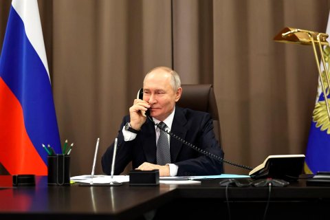 «Он хочет мира сейчас». Трамп и Путин поговорили об «украинском урегулировании». Подробности об «обмене территорий»