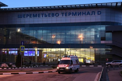 Аэропорт «Шереметьево» отправил в простой почти половину сотрудников