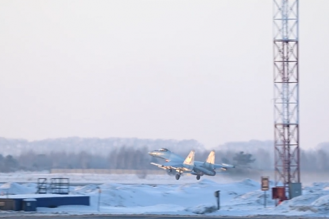 Россия перебрасывает истребители Су-35С с Дальнего Востока в Белоруссию