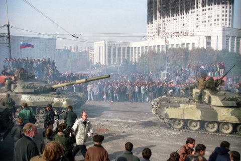 Опрос: россияне считают Ельцина ответственным за октябрьский путч 1993 года