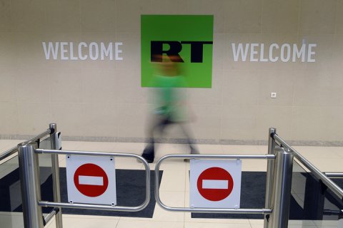 Телеканал RT зарегистрировался в США в качестве иностранного агента и сообщил, что ему не известно, кто его финансирует