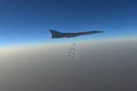 Бомбардировщики Ту-22 нанесли удар в Сирии 