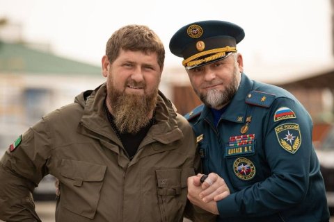 Кадыров призвал выгнать полицейских, которые задержали чеченского генерала за, якобы, вождение в пьяном виде. Кремль: Это не наш вопрос