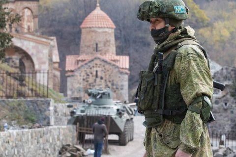 Российские миротворцы свернули наблюдательные посты в Карабахе