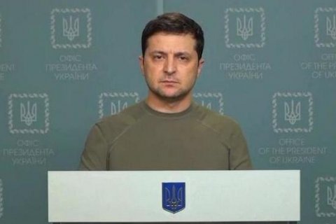 Зеленский заявил, что Украина осталась в одиночестве и предложил России «диалог»