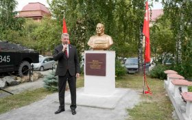 Свердловская область. В Белоярском при участии КПРФ открыли бюст маршалу Победы Г.К. Жукову