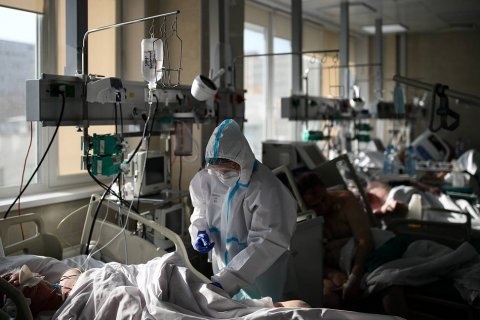 Коронавирус в России ставит новые рекорды: Более 33 тысяч зараженных и более 1 тысячи умерших