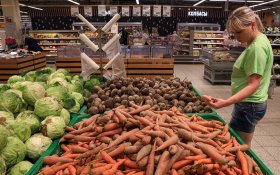 Росстат: Инфляция по картошке, моркови, капусте превысила 30-130% за год