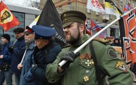 Пофамильно 