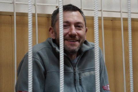 Топ-менеджеров «Реновы», давших взятку в 800 млн рублей руководству Коми, отпустили под домашний арест