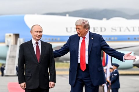 Анонимный источник из неизвестного ведомства сообщил, что Россия и США понимают, что их диалогу будут противостоять многие силы, но воля есть