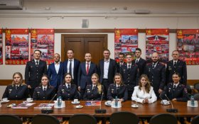 Юрий Афонин в Госдуме встретился с сотрудниками Академии управления МВД России