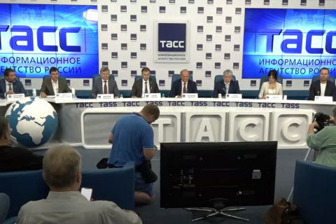Прямая он-лайн трансляция с пресс-конференции Геннадия Зюганова. «10 шагов к власти народа»