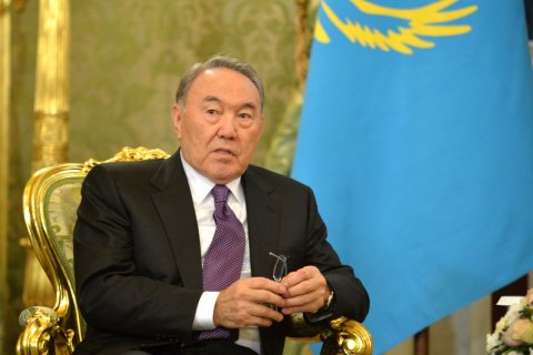Казахстан: Назарбаев отдаст часть полномочий правительству
