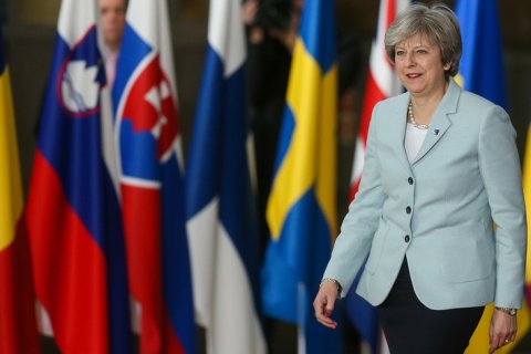 Премьер-министр Великобритании Тереза Мэй назвала Россию враждебным государством