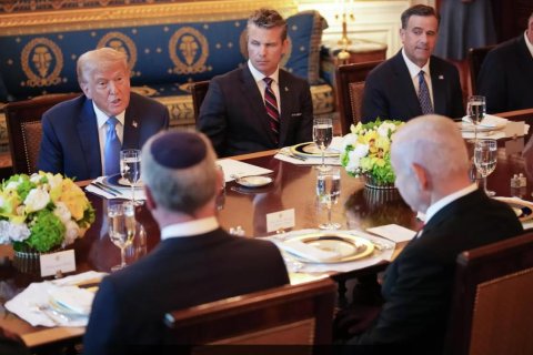 «Разочарован». Трамп пообещал направить Украине «оборонительное вооружение»