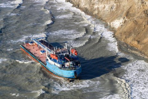 За крупнейшую за несколько десятков лет нефтяную катастрофу в Черном море владельца танкеров оштрафовали на 30 тысяч рублей
