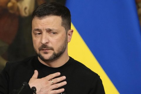 Трамп назвал Зеленского диктатором, который хочет продолжать войну