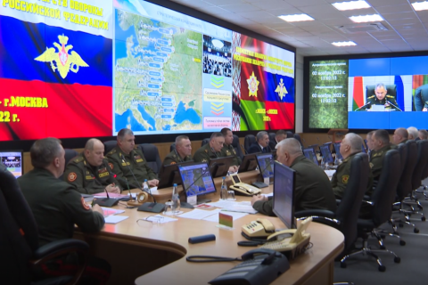 Шойгу заявил, что группировка НАТО рядом с Россией с февраля увеличилась с 12 до 30 тысяч человек