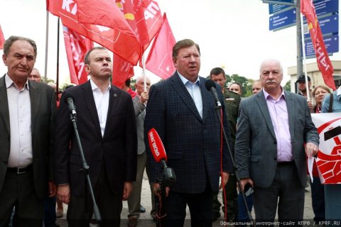 «Объединиться, чтобы победить фашизм!» Патриотическая акция прошла в Москве