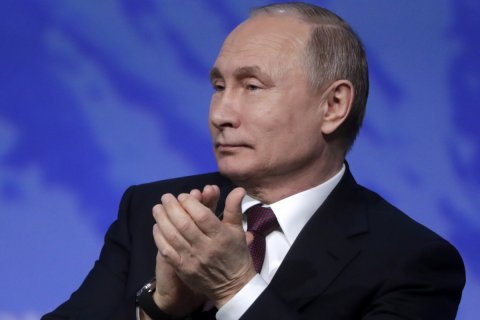 За Путина готовы проголосовать 55% граждан. Это много? (спойлер: год назад за него проголосовало 77%)