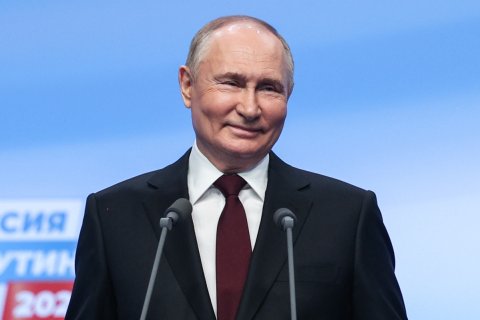 Опрос: Путину доверяют 79% россиян