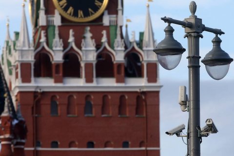 Кремль отказался комментировать использование видеокамер для поиска призывников