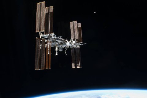 Роскосмос пока не получил ответа по участию других стран в проекте российской орбитальной станции