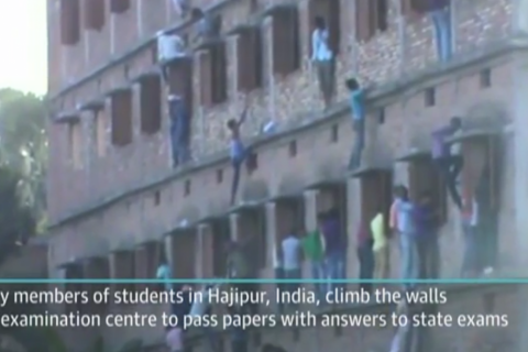 В Индии арестована отличница за ошибку на экзамене