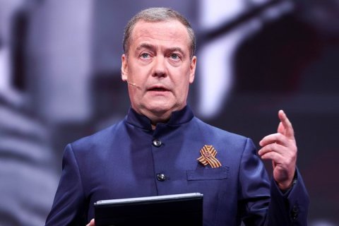 «Вернете репарациями». Медведев пригрозил войной за конфискацию российских активов в ЕС