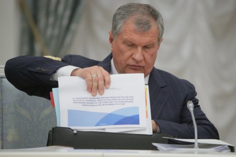 «Роснефть» потратит 20 млн рублей на мониторинг статей о Сечине