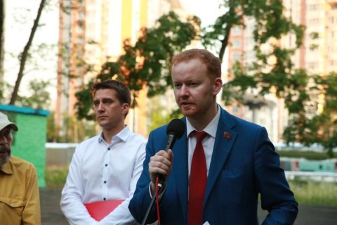 Депутаты Госдумы Сергей Обухов и Денис Парфенов призвали Генпрокурора образумить московское правительство