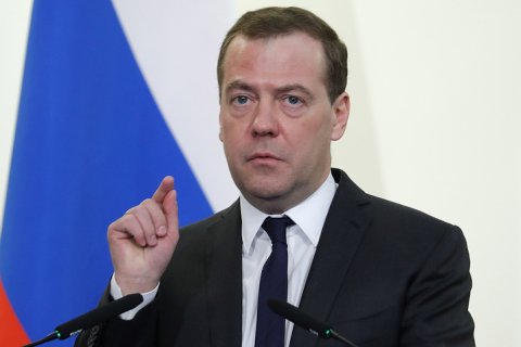 Медведев продолжает предсказывать: Голод, эпидемии и кризисы из-за санкций против России
